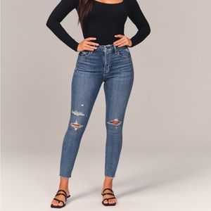 A&F Curve Love Super Skinny Ankle High Rise Jeans